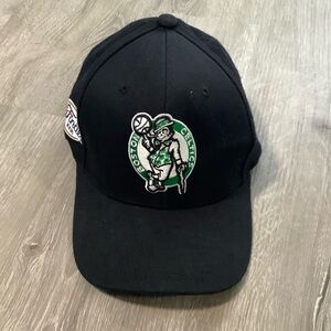 Mitchell and Ness Boston Celtics 2008 finals baseball cap